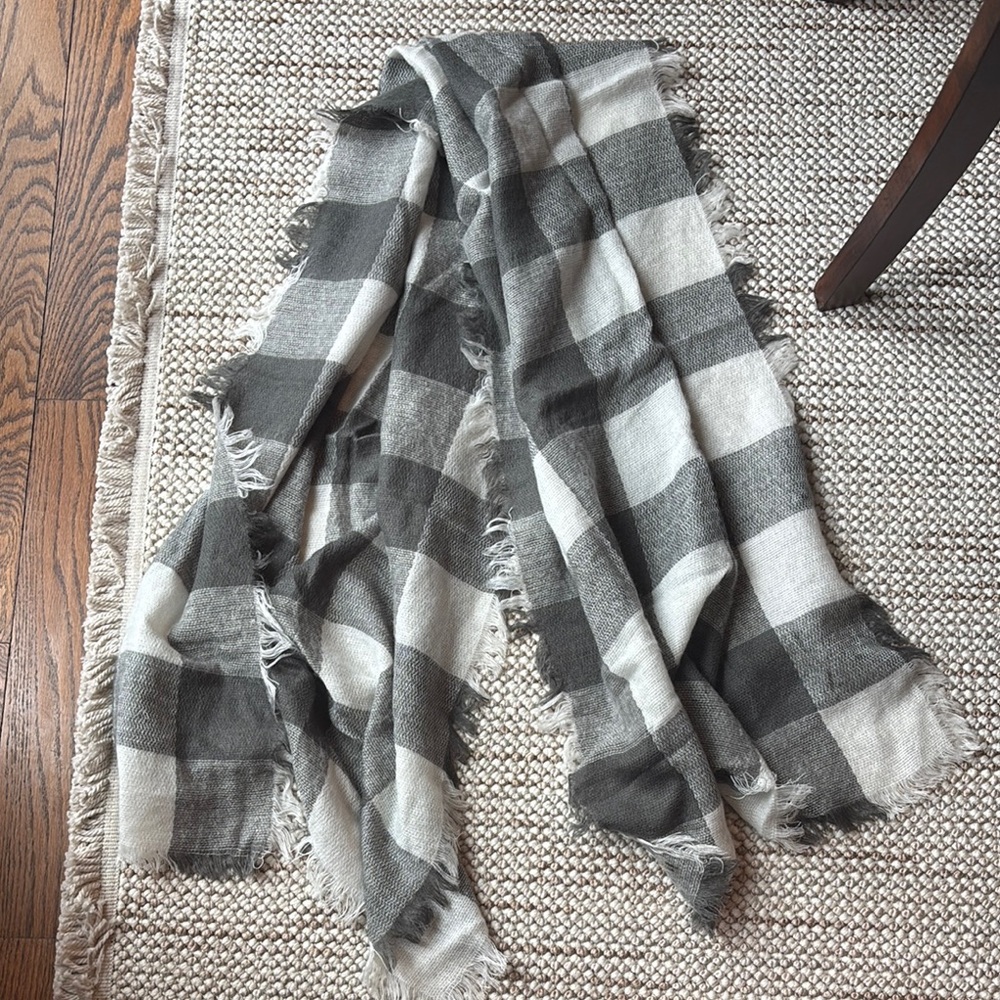 Gray and White Plaid Blanket Scarf